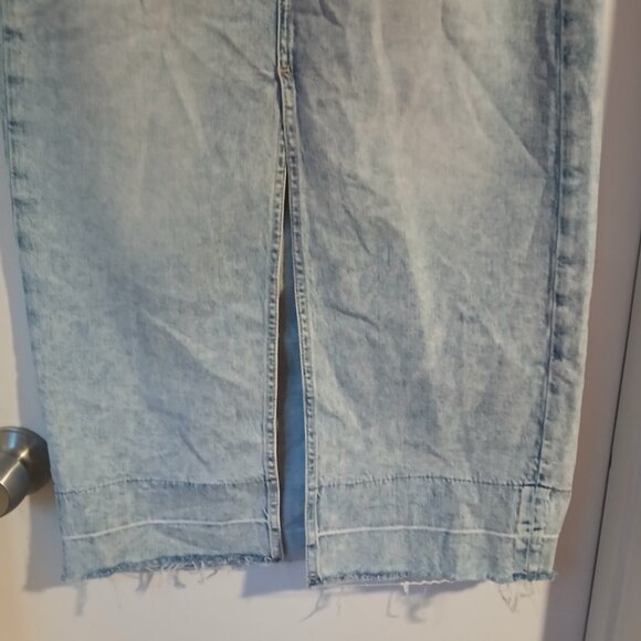 GAP Women;s Lightweight Maxi Denim Skirt - Picture 2 of 8